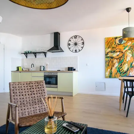 Apartment Green Nest By Duhomes *